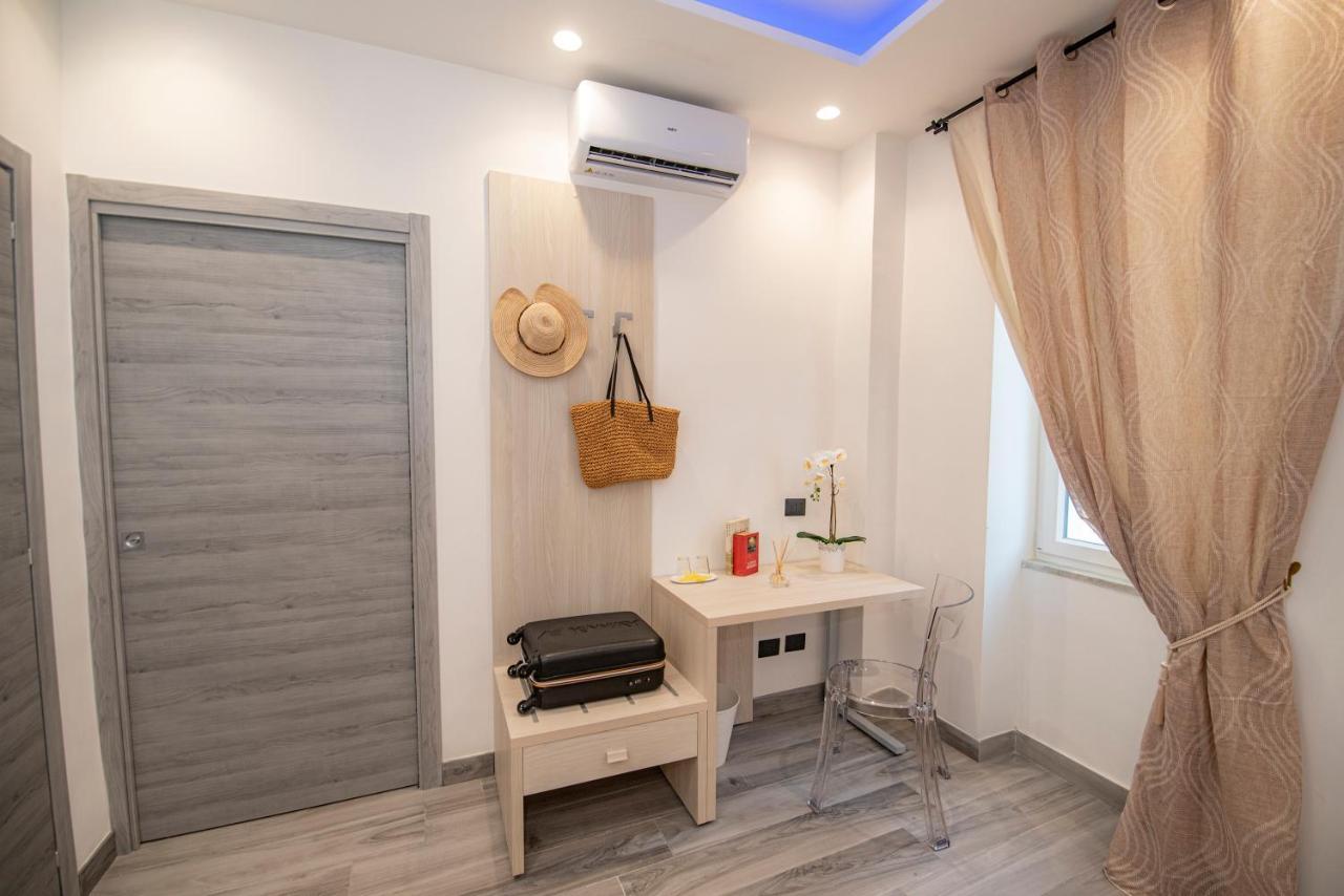 La Dolce Vita Rooms Procida Exterior photo