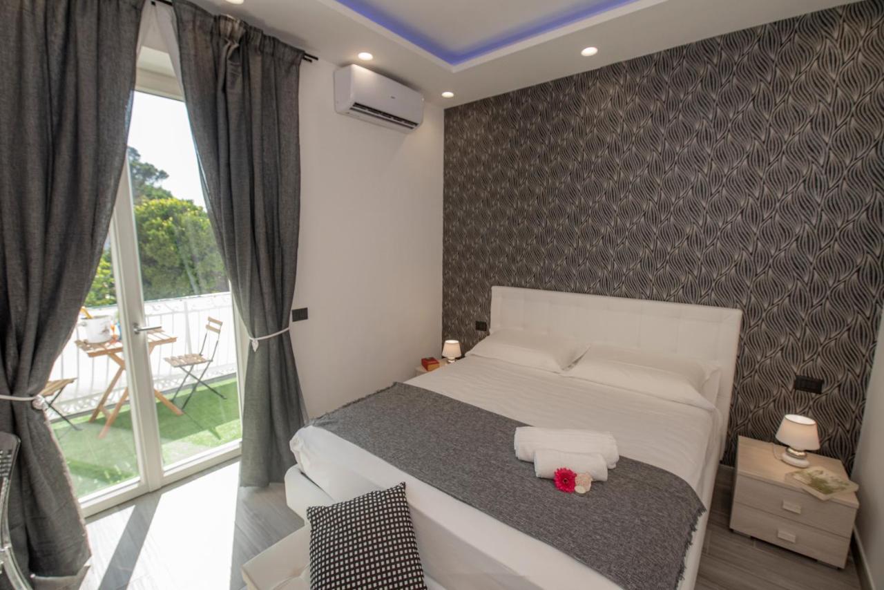 La Dolce Vita Rooms Procida Exterior photo