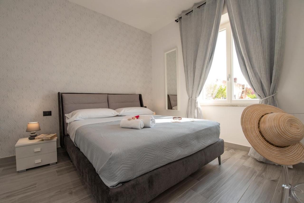 La Dolce Vita Rooms Procida Exterior photo